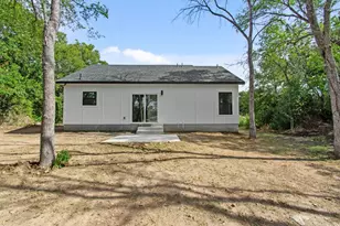 408 Griffin St, Luling, TX 78648 - Photo 27