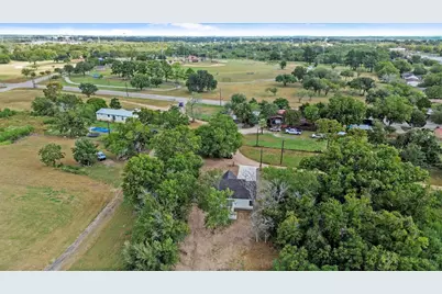 408 Griffin Street, Luling, TX 78648 - Photo 33