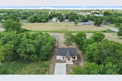 408 Griffin Street, Luling, TX 78648 - Photo 31