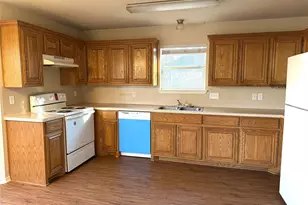 1605 Paint Brush Dr, Lockhart, TX 78644 - Photo 3