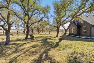 990 Axis Cir, Fredericksburg, TX 78624 - Photo 35