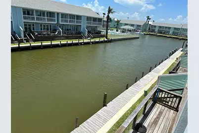 611 Lauderdale Drive, Rockport, TX 78382 - Photo 9