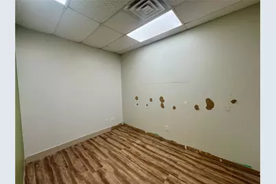 623 W Front Street #2100, Hutto, TX 78634 - Photo 11