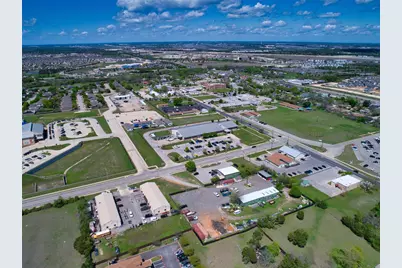 414 Lion Drive, Leander, TX 78641 - Photo 7