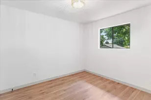 2305 Donna Dr, Taylor, TX 76574 - Photo 25