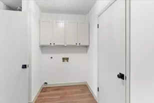 2305 Donna Dr, Taylor, TX 76574 - Photo 21