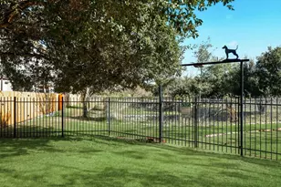 13420 Lyndhurst St, Austin, TX 78729 - Photo 27