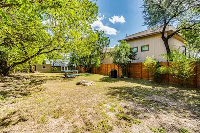 613 Peacock Lane, Austin, TX 78704 - Photo 17