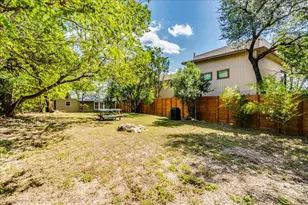 613 Peacock Ln, Austin, TX 78704 - Photo 17