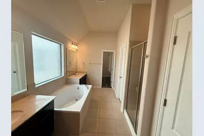 546 Hot Springs Valley, Buda, TX 78610 - Photo 15