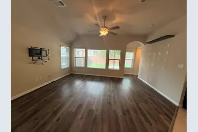 546 Hot Springs Valley, Buda, TX 78610 - Photo 5
