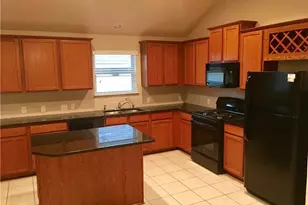 112 Beargrass Dr, Kyle, TX 78640 - Photo 3