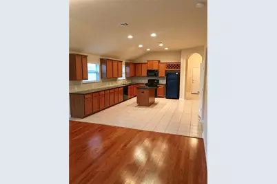 112 Beargrass Drive, Kyle, TX 78640 - Photo 5