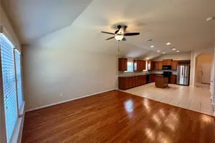 112 Beargrass Dr, Kyle, TX 78640 - Photo 5