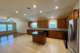 112 Beargrass Dr, Kyle, TX 78640 - Photo 3