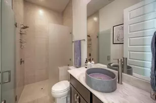 106 Bisset Ct, Austin, TX 78738 - Photo 35