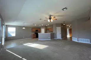 7820 Little Deer Trail, Georgetown, TX 78628 - Photo 7