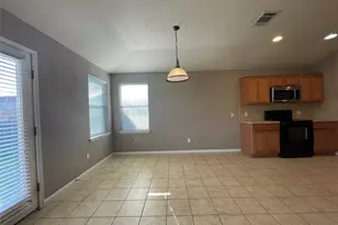 7820 Little Deer Trail, Georgetown, TX 78628 - Photo 9