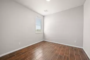 296 Cherry Laurel Ln, Kyle, TX 78640 - Photo 19