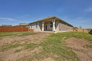 296 Cherry Laurel Ln, Kyle, TX 78640 - Photo 23