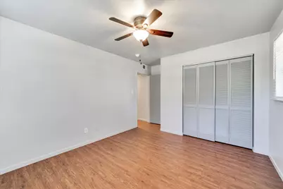 1130 Bois D'Arc St, Lockhart, TX 78644 - Photo 15