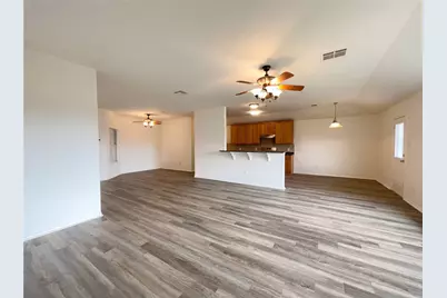 506 Gettysburg Loop, Elgin, TX 78621 - Photo 7