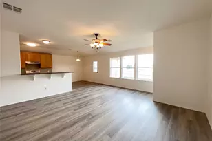 506 Gettysburg Loop, Elgin, TX 78621 - Photo 3