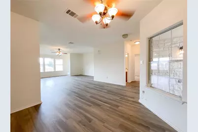 506 Gettysburg Loop, Elgin, TX 78621 - Photo 13