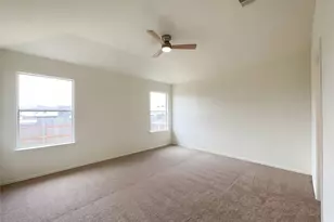 506 Gettysburg Loop, Elgin, TX 78621 - Photo 25