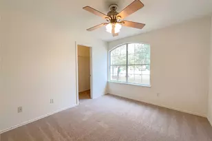 506 Gettysburg Loop, Elgin, TX 78621 - Photo 33