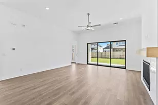 116 Uphill Dr, Liberty Hill, TX 78642 - Photo 9