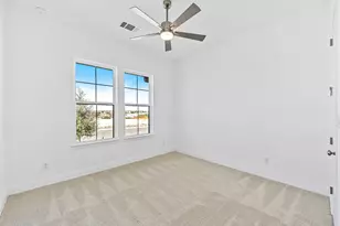 116 Uphill Dr, Liberty Hill, TX 78642 - Photo 17