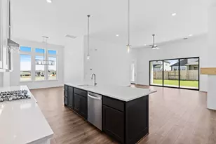 116 Uphill Dr, Liberty Hill, TX 78642 - Photo 5