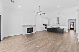 116 Uphill Dr, Liberty Hill, TX 78642 - Photo 3