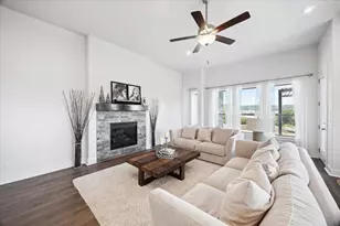 22801 Agave Grove Dr, Lago Vista, TX 78645 - Photo 13