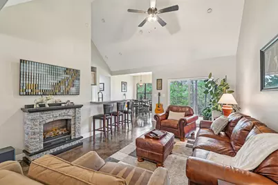 106 Kahuku Court, Bastrop, TX 78602 - Photo 9