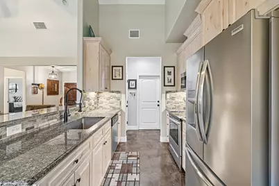 106 Kahuku Court, Bastrop, TX 78602 - Photo 15