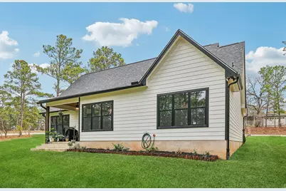 106 Kahuku Court, Bastrop, TX 78602 - Photo 5