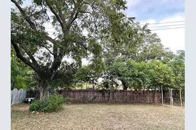 7000 Whispering Oaks Drive, Austin, TX 78745 - Photo 13