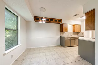 7000 Whispering Oaks Drive, Austin, TX 78745 - Photo 5