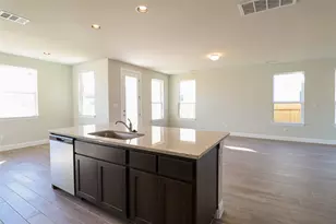 105 Bent Trl Ln, Georgetown, TX 78628 - Photo 9