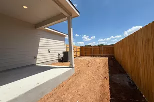 13529 Muny Pkwy, Elgin, TX 78621 - Photo 29