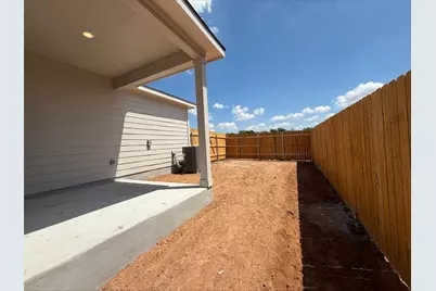 13529 Muny Parkway, Elgin, TX 78621 - Photo 9