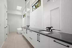 2215 S 3rd St, Austin, TX 78704 - Photo 21