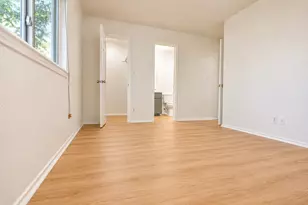 8807 Springmail Cir, Austin, TX 78729 - Photo 29