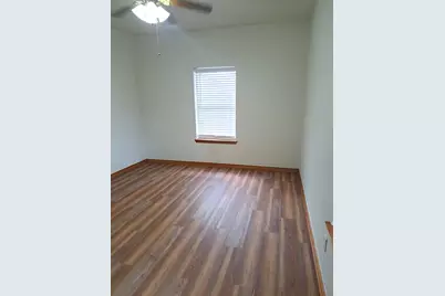 109 Davis Drive, Thorndale, TX 76577 - Photo 17