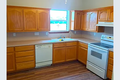 109 Davis Drive, Thorndale, TX 76577 - Photo 3