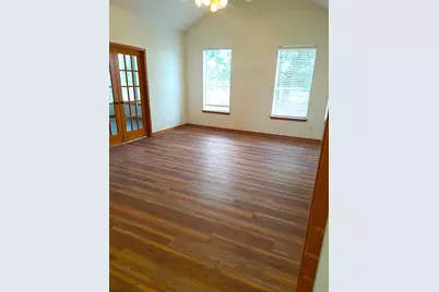 109 Davis Drive, Thorndale, TX 76577 - Photo 5
