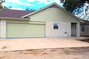 109 Davis Dr, Thorndale, TX 76577 - Photo 1
