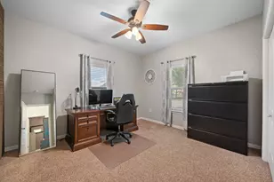 1131 E Fannin St, Luling, TX 78648 - Photo 23